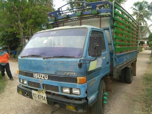 ขายรถ6ล้อ ISUZU NPR 115แรงม้า เครื่องดี คัชซีสวย เอกสารครบพร้อมโอนสนใจ โทร 0942843319 ไอดีไลน์nut191