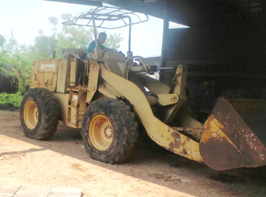 ขาย รถตัก KOMATSU 510 กรองคู่ เครื่องดี เกียร์ดี รถพร้อมใช้งานครับ