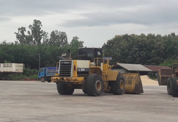 รถตัก TCM รุ่น L34 พร้อมใช้งาน แถมใบดันลานขนาดใหญ่ให้1ใบ