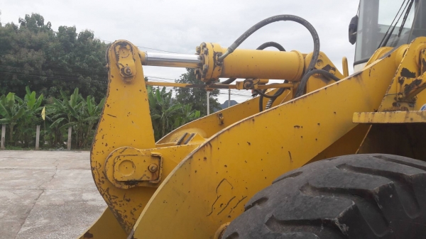 รถตัก TCM รุ่น L34 พร้อมใช้งาน แถมใบดันลานขนาดใหญ่ให้1ใบ