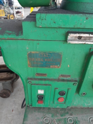 เครื่องเจียร 2 เครื่อง 35,000 บาท เครื่องใหญ่ 20,000 เครื่องเล็ก 15,000