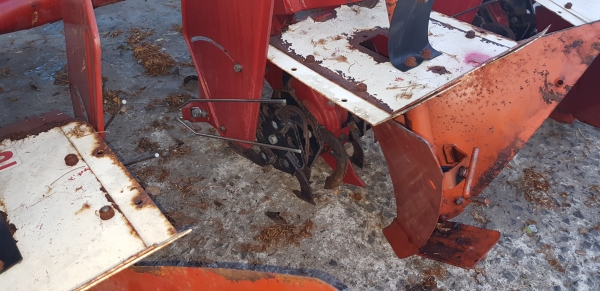 โรตารี พรวนยกร่อง