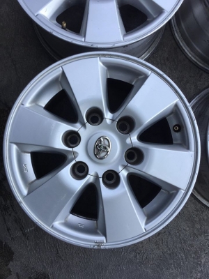 ล้อโตโยต้าขอบ15 มีลอยตามการใช้งาน ชุด4วง4000บ.โทร0879050181.ส่งได้ทั่วไทย