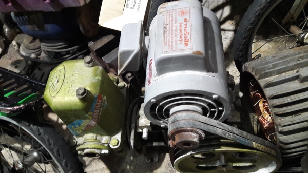 ขาย !! ปั้มชัก.ขนาดท่อ1"ติดมอเตอร์..มิตซู.ขนาด1แรง220v. สภาพสวยเดิม