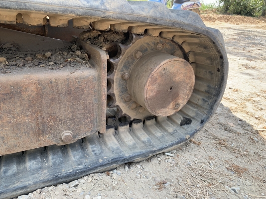 รถขุด hitachi ex35-2 เก่าญี่ปุ่น(ไม่เคยใช้ในไทย)มีเก๋งแอร์เย็น โทร 086-1602189