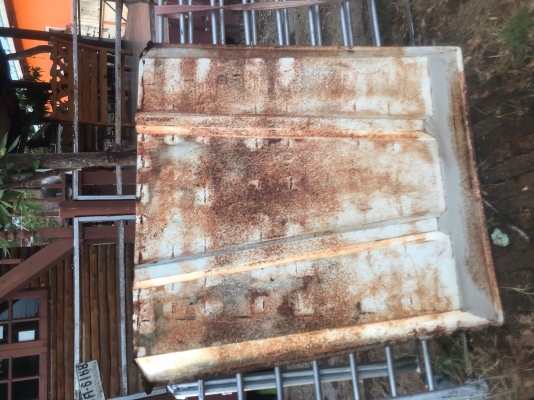 ขายด่วน หลังคาเหล็ก สภาพสวย ใส่ ford6600 ขายึดน้อตครบของแท้ ถอดจากรถเลย ขาย 4500 บาท