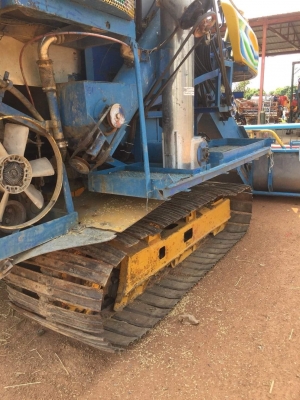 ขายรถเกี่ยวข้าว เกษตรพัฒนาปลดหนี้ ช่วงล่าง12 เครื่อง210 ปั๊ม22  สภาพทำงานปกติ