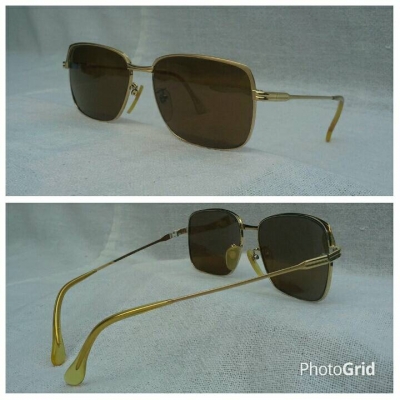 แว่นตาทองโกลด์ฟิลด์สีน้ำผึ้งที่ล้ำค่าที่สุด 20 K สัดส่วนทองคำบริสุทธิ์ 83.33 \% อัตราส่วนน้ำหนักทองก