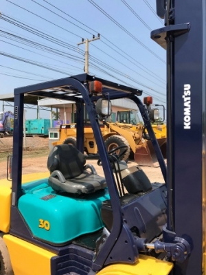 ขายรถฟอร์คลิฟต์ KOMATSU FD30T-12 รถนอกนำเข้าเองจากญี่ปุ่น สภาพสวยพร้อมใช้ มีVDOการทำงานครับ ขายรถฟอร์คลิฟต์ KOMATSU FD30T-12 รถนอกนำเข้าเองจากญี่ปุ่น สภาพสวยพร้อมใช้ มีVDOการทำงานครับ