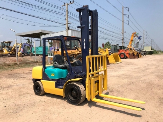 ขายรถฟอร์คลิฟต์ KOMATSU FD30T-12 รถนอกนำเข้าเองจากญี่ปุ่น สภาพสวยพร้อมใช้ มีVDOการทำงานครับ ขายรถฟอร์คลิฟต์ KOMATSU FD30T-12 รถนอกนำเข้าเองจากญี่ปุ่น สภาพสวยพร้อมใช้ มีVDOการทำงานครับ