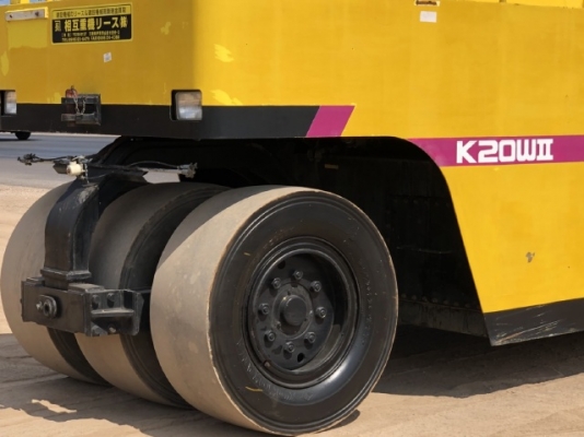 ขายรถบด 7 ล้อ KAWASAKI K20WII นำเข้าเองจากญี่ปุ่น สภาพสวยพร้อมใช้ มีVDOการทำงานครับ