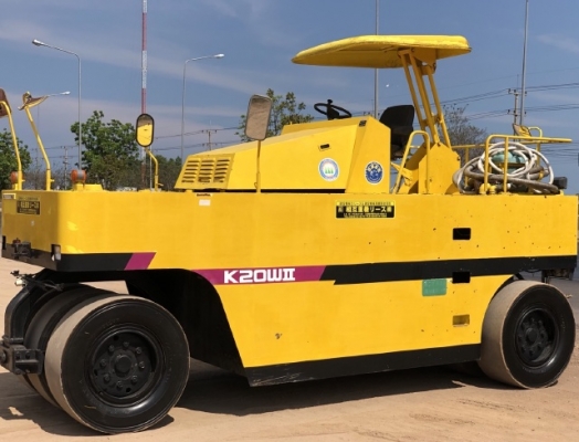 ขายรถบด 7 ล้อ KAWASAKI K20WII นำเข้าเองจากญี่ปุ่น สภาพสวยพร้อมใช้ มีVDOการทำงานครับ