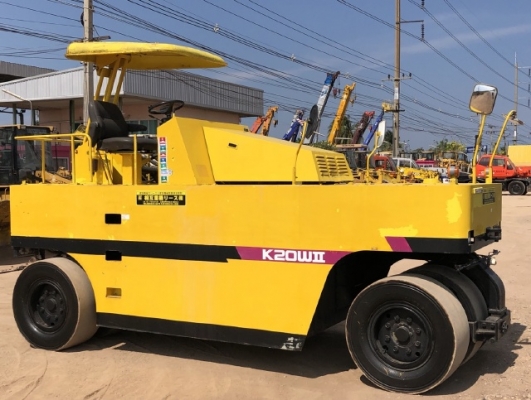 ขายรถบด 7 ล้อ KAWASAKI K20WII นำเข้าเองจากญี่ปุ่น สภาพสวยพร้อมใช้ มีVDOการทำงานครับ