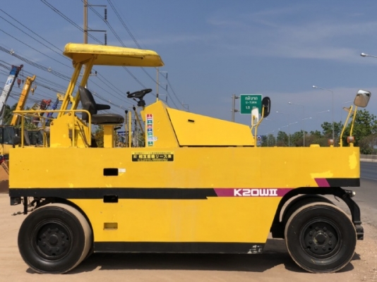 ขายรถบด 7 ล้อ KAWASAKI K20WII นำเข้าเองจากญี่ปุ่น สภาพสวยพร้อมใช้ มีVDOการทำงานครับ