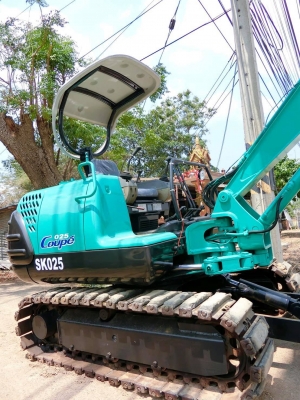 KOBELCO SK025 ขนาดPC-25 <มีVDOให้ชม>คอลโทนสั้นปั๊มนิ้ว รถเก่านอกมีเอกสาร☎️ติดต่อ 085-5632278<ราคาต่อรองได้>