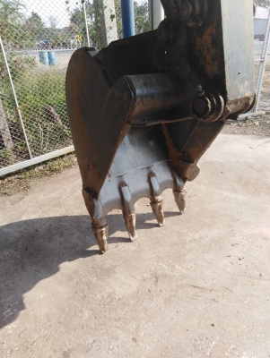 แบคโฮ CATERPILLAR E120B **ดูรถ / ตกลงราคาหน้างานได้