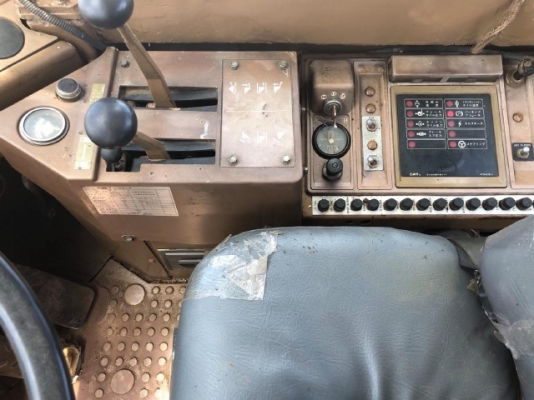 ขายรถตักล้อยาง CAT 936E นำเข้าเองจากญี่ปุ่น สภาพสวยพร้อมใช้ มีVDOการทำงานครับ ขายรถตักล้อยาง CAT 936E นำเข้าเองจากญี่ปุ่น สภาพสวยพร้อมใช้ มีVDOการทำงานครับ