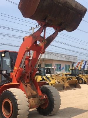 ขายรถตักล้อยาง CAT 962G นำเข้าเองจากญี่ปุ่น สภาพสวยพร้อมใช้ มีVDOการทำงานครับ