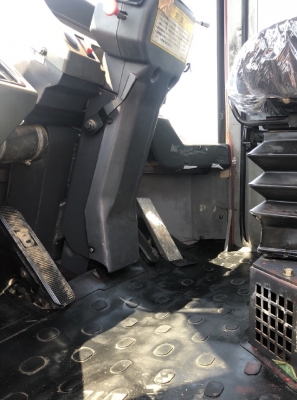 ขายรถตักล้อยาง HITACHI LX230-7 (TCM L40-3) ปี 2005 นำเข้าเองจากญี่ปุ่น สภาพสวยพร้อมใช้ มีVDOการทำงานครับ