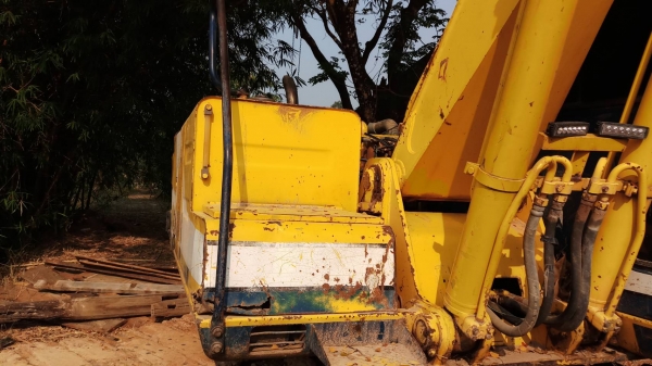 ขายรถแบคโฮ KOBELCO SK120-3 ขายรถแบคโฮ KOBELCO SK120-3