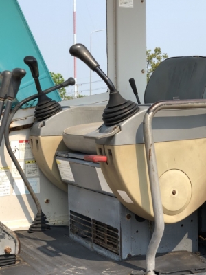 ขายรถขุด KOBELCO SK50UR-2 นำเข้าเองจากญี่ปุ่น สภาพสวยพร้อมใช้ มีVDOการทำงานครับ ขายรถขุด KOBELCO SK50UR-2 นำเข้าเองจากญี่ปุ่น สภาพสวยพร้อมใช้ มีVDOการทำงานครับ