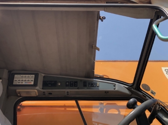 ขายรถเครน TADANO TR250M-6 (ขนาด 25 ตัน) ปี 2000 นำเข้าเองจากญี่ปุ่น สภาพสวยพร้อมใช้ มีVDOการทำงานครับ