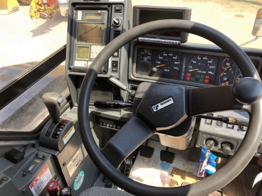 ขายรถเครน TADANO TR250M-6 (ขนาด 25 ตัน) ปี 2000 นำเข้าเองจากญี่ปุ่น สภาพสวยพร้อมใช้ มีVDOการทำงานครับ
