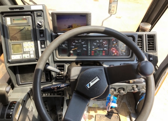 ขายรถเครน TADANO TR250M-6 (ขนาด 25 ตัน) ปี 2000 นำเข้าเองจากญี่ปุ่น สภาพสวยพร้อมใช้ มีVDOการทำงานครับ