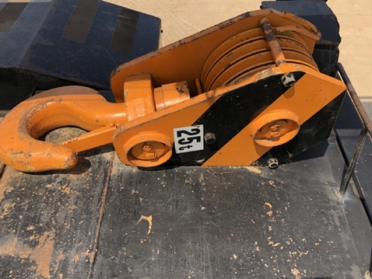 ขายรถเครน TADANO TR250M-6 (ขนาด 25 ตัน) ปี 2000 นำเข้าเองจากญี่ปุ่น สภาพสวยพร้อมใช้ มีVDOการทำงานครับ