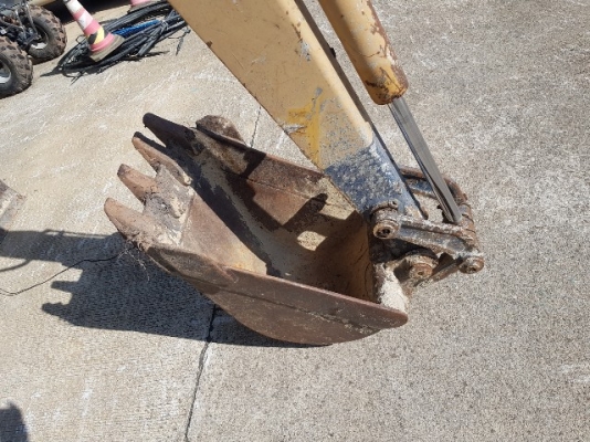 ขายด่วน komatsu pc 20-6 ขายด่วน komatsu pc 20-6