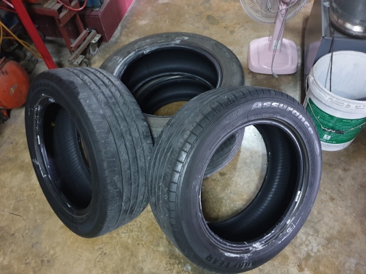 ขายยาง Goodyear 205 55 16 สภาพดีครับ ขายยาง Goodyear 205 55 16 สภาพดีครับ