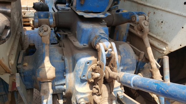 ขายรถไถ 7610 ขายรถไถ 7610