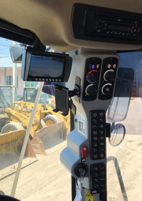 ขายรถตักล้อยาง CAT 950K ปี 2014 นำเข้าเองจากญี่ปุ่น สภาพสวยพร้อมใช้ มีVDOการทำงานครับ ขายรถตักล้อยาง CAT 950K ปี 2014 นำเข้าเองจากญี่ปุ่น สภาพสวยพร้อมใช้ มีVDOการทำงานครับ