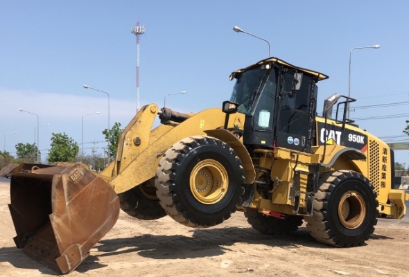 ขายรถตักล้อยาง CAT 950K ปี 2014 นำเข้าเองจากญี่ปุ่น สภาพสวยพร้อมใช้ มีVDOการทำงานครับ ขายรถตักล้อยาง CAT 950K ปี 2014 นำเข้าเองจากญี่ปุ่น สภาพสวยพร้อมใช้ มีVDOการทำงานครับ
