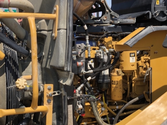 ขายรถตักล้อยาง CAT 950K ปี 2014 นำเข้าเองจากญี่ปุ่น สภาพสวยพร้อมใช้ มีVDOการทำงานครับ ขายรถตักล้อยาง CAT 950K ปี 2014 นำเข้าเองจากญี่ปุ่น สภาพสวยพร้อมใช้ มีVDOการทำงานครับ