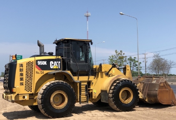 ขายรถตักล้อยาง CAT 950K ปี 2014 นำเข้าเองจากญี่ปุ่น สภาพสวยพร้อมใช้ มีVDOการทำงานครับ ขายรถตักล้อยาง CAT 950K ปี 2014 นำเข้าเองจากญี่ปุ่น สภาพสวยพร้อมใช้ มีVDOการทำงานครับ