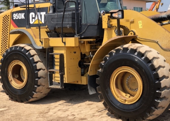 ขายรถตักล้อยาง CAT 950K ปี 2014 นำเข้าเองจากญี่ปุ่น สภาพสวยพร้อมใช้ มีVDOการทำงานครับ ขายรถตักล้อยาง CAT 950K ปี 2014 นำเข้าเองจากญี่ปุ่น สภาพสวยพร้อมใช้ มีVDOการทำงานครับ