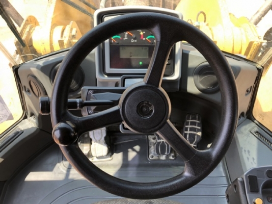 ขายรถตักล้อยาง CAT 950K ปี 2014 นำเข้าเองจากญี่ปุ่น สภาพสวยพร้อมใช้ มีVDOการทำงานครับ ขายรถตักล้อยาง CAT 950K ปี 2014 นำเข้าเองจากญี่ปุ่น สภาพสวยพร้อมใช้ มีVDOการทำงานครับ