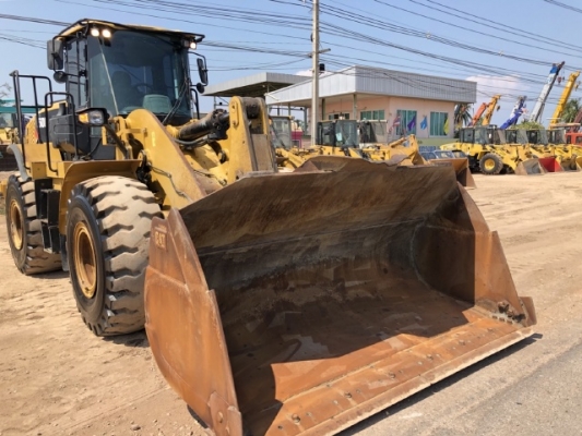 ขายรถตักล้อยาง CAT 950K ปี 2014 นำเข้าเองจากญี่ปุ่น สภาพสวยพร้อมใช้ มีVDOการทำงานครับ ขายรถตักล้อยาง CAT 950K ปี 2014 นำเข้าเองจากญี่ปุ่น สภาพสวยพร้อมใช้ มีVDOการทำงานครับ