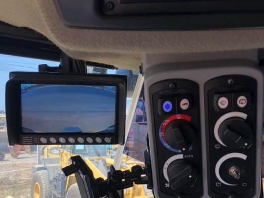 ขายรถตักล้อยาง CAT 950K ปี 2014 นำเข้าเองจากญี่ปุ่น สภาพสวยพร้อมใช้ มีVDOการทำงานครับ ขายรถตักล้อยาง CAT 950K ปี 2014 นำเข้าเองจากญี่ปุ่น สภาพสวยพร้อมใช้ มีVDOการทำงานครับ