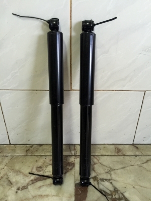 ขายโช๊คหลังรถ DAIHATSU รุ่น MIRA L80 ใส่รถมิร่าได้เลย