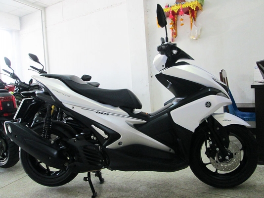 (โอนฟรี) ขาย Yamaha Aerox ตัว TOP มี ABS ปี 2018 สภาพสวยเดิมๆ แรงด้วยเรื่อง 155 CC