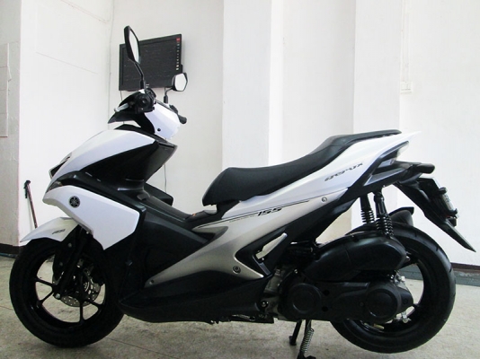 (โอนฟรี) ขาย Yamaha Aerox ตัว TOP มี ABS ปี 2018 สภาพสวยเดิมๆ แรงด้วยเรื่อง 155 CC