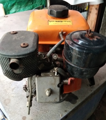 เครื่องยนต์เล็ก ดีเซล hinota el500 สภาพดี ดึงทีเดียวติด