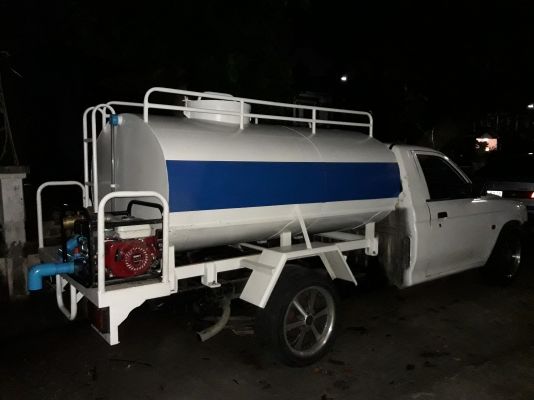 รถกระบะบรรทุกน้ำ 2,000 ลิตร 0621182474