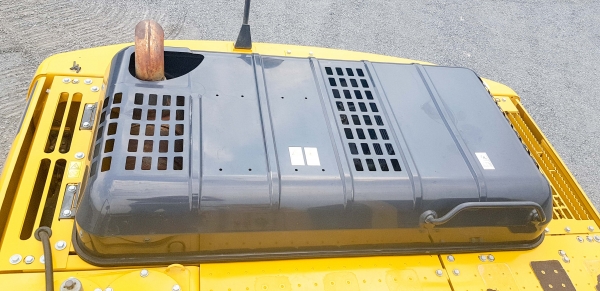 ขายรถแบคโฮ KOMATSU PC200-8M0 ไมล์ 8 พันชั่วโมงสภาพนางฟ้า