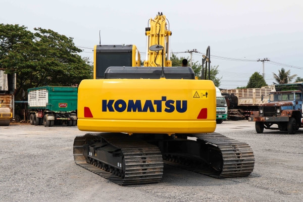 ขายรถแบคโฮ KOMATSU PC200-8M0 ไมล์ 8 พันชั่วโมงสภาพนางฟ้า