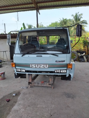 อีซุซุล็อคกี้