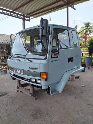 อีซุซุล็อคกี้