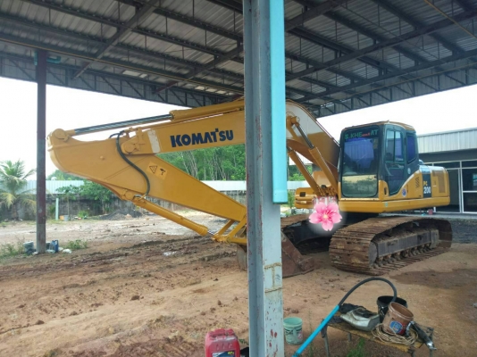 ขายรถแบคโฮ KOMATSU PC200-7 ราคา 1150000